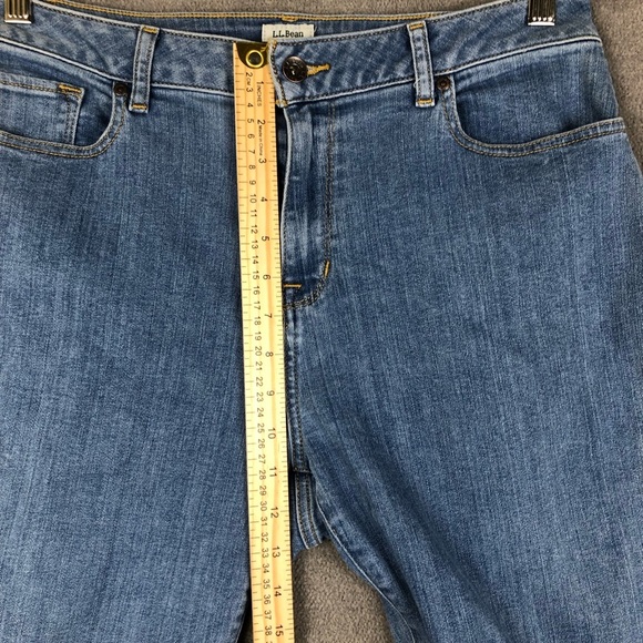 LL Bean Women’s Blue Denim Stretch Classic Fit Straight Leg jeans size 12R - Picture 7 of 8